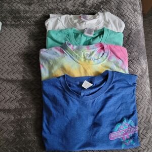Simply Southern 4 Tshirts in Bundle sz xl
